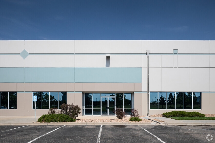 More Photos Of 6981 S Quentin St, Englewood Warehouse For Lease