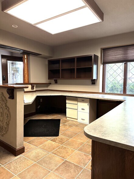 More Photos Of 912 Coolidge Rd, East Lansing Medical For Sale