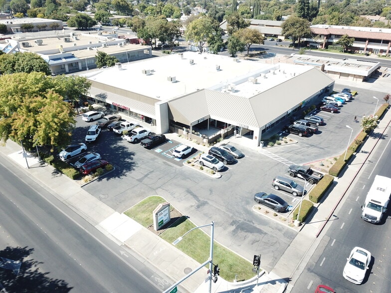 More Photos Of 106-108 W Main St, Woodland General Retail For Sale