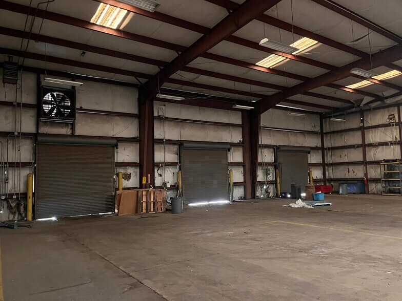 More Photos Of 2233 Wal Pat Rd, Smithfield Industrial For Sale