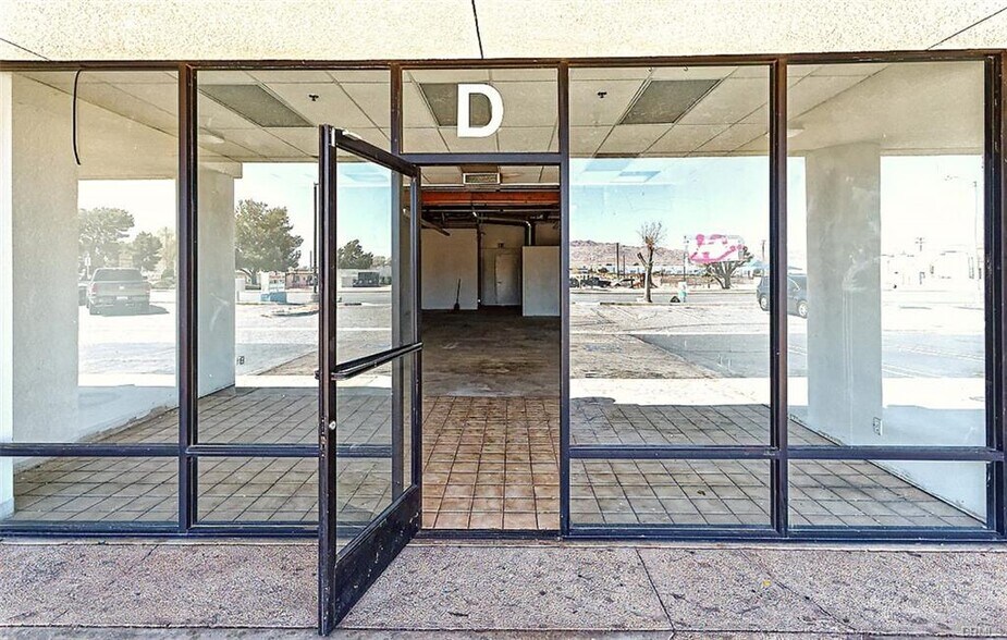More Photos Of 13534 Navajo Rd, Apple Valley Unknown For Lease