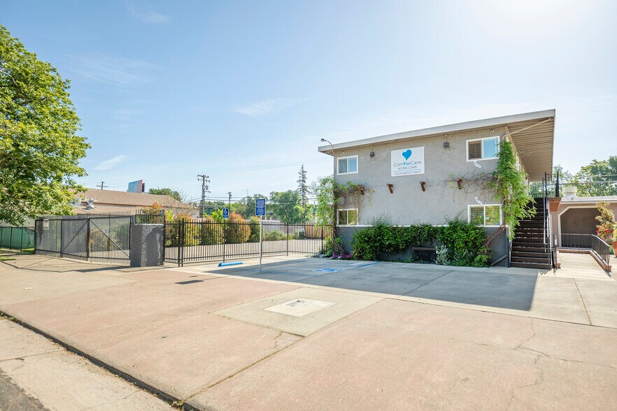 More Photos Of 917-923 Drever St, West Sacramento Office Residential For Sale