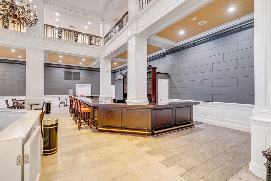 More Photos Of 611 S Jefferson St, Roanoke Apartments For Lease