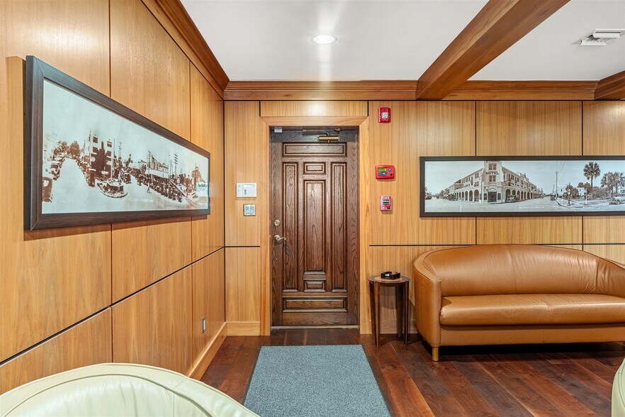 More Photos Of 525 N Harbor City Blvd, Melbourne Office For Sale
