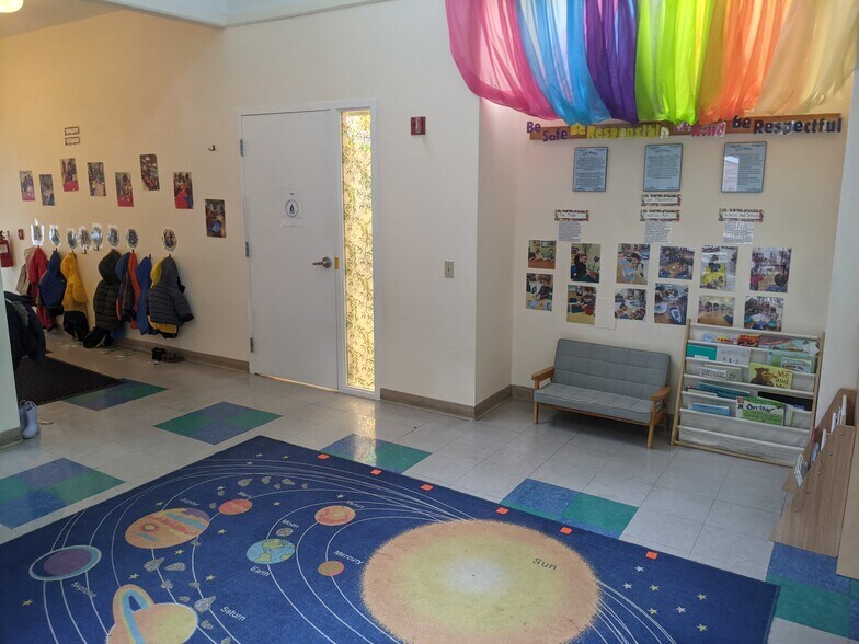 More Photos Of 2 Touchstone, Lake Oswego Schools For Lease