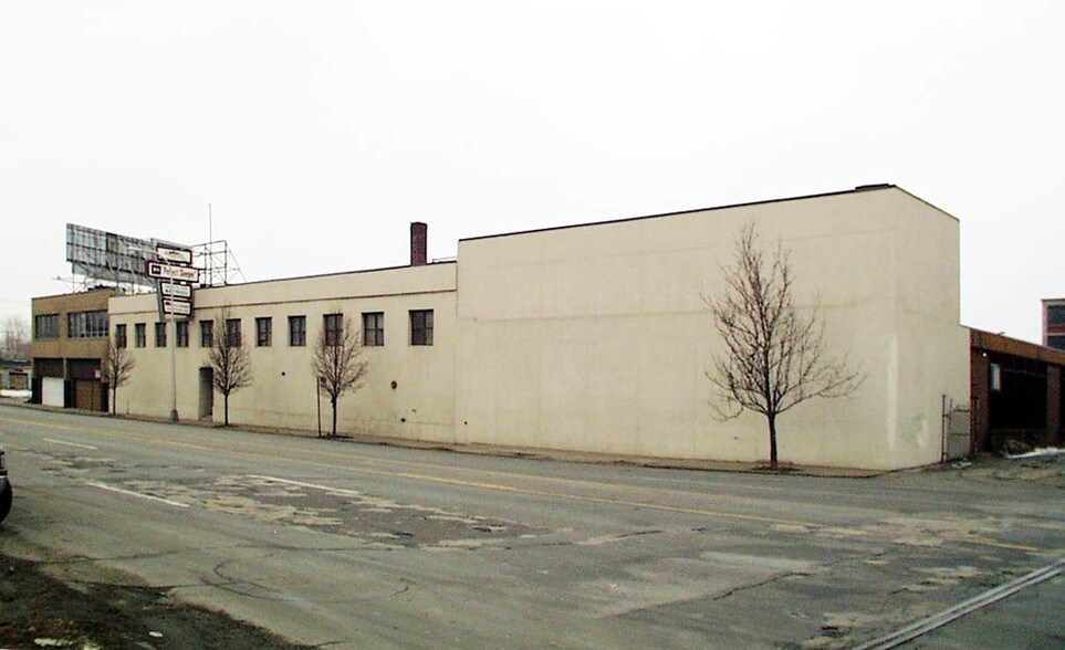 More Photos Of 2760 W Warren Ave, Detroit Refrigeration Cold Storage For Lease
