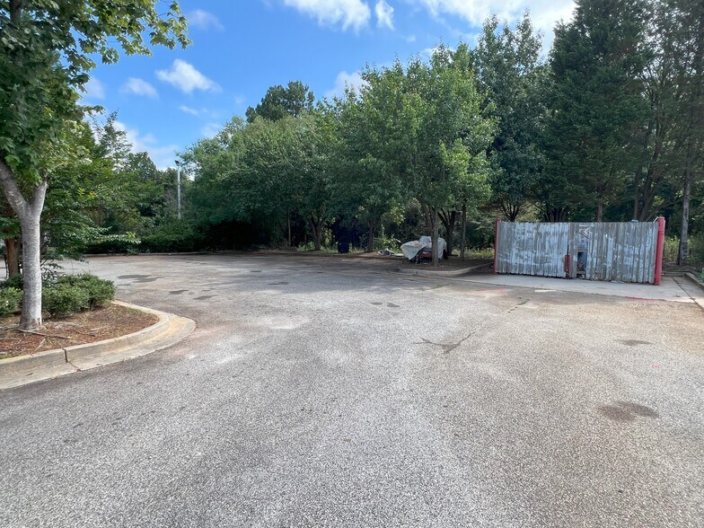 More Photos Of 11148 Tara Blvd, Hampton Auto Repair For Sale