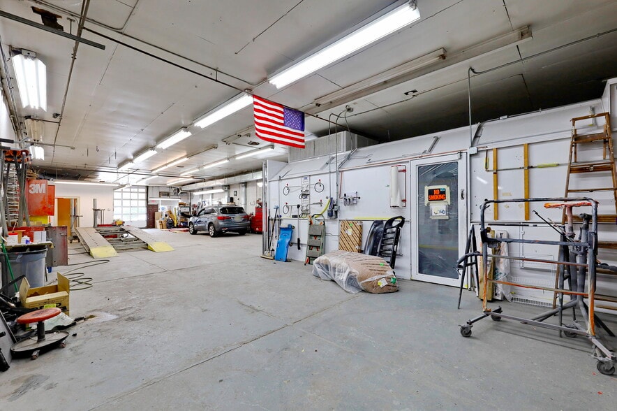 More Photos Of 106-110 Hayward Pl, Wallington Multifamily For Sale