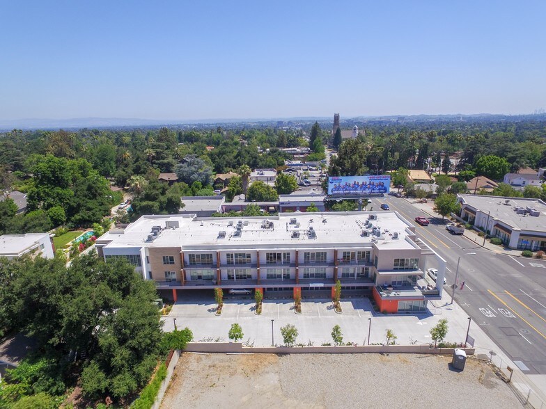 More Photos Of 1968 Lake Ave, Altadena Apartments For Lease