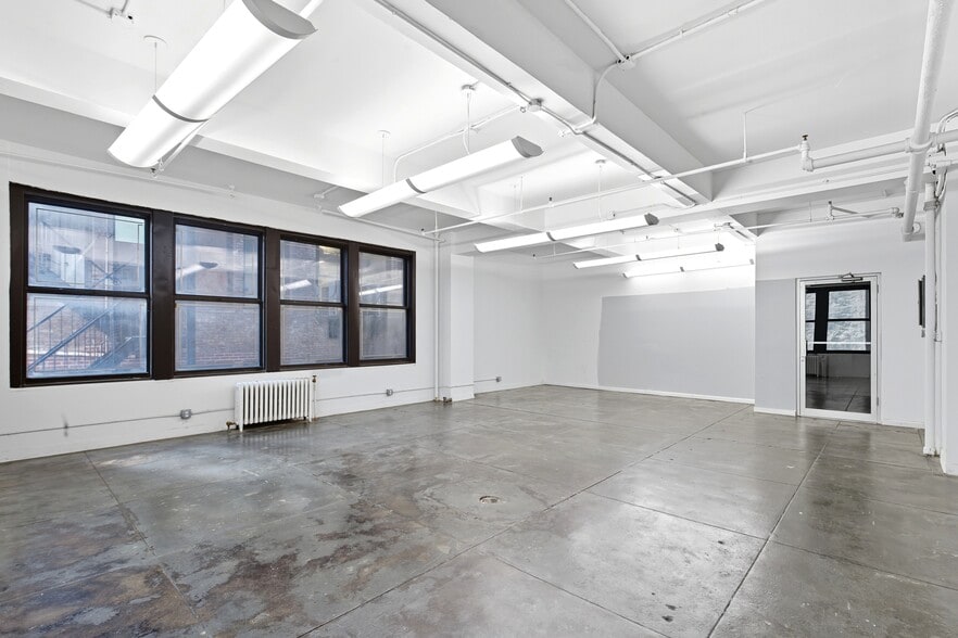 More Photos Of 146 W 29th St, New York Loft Creative Space For Sale