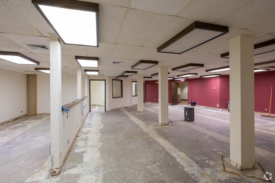 More Photos Of 20900 S Western Ave, Olympia Fields Bank For Sale