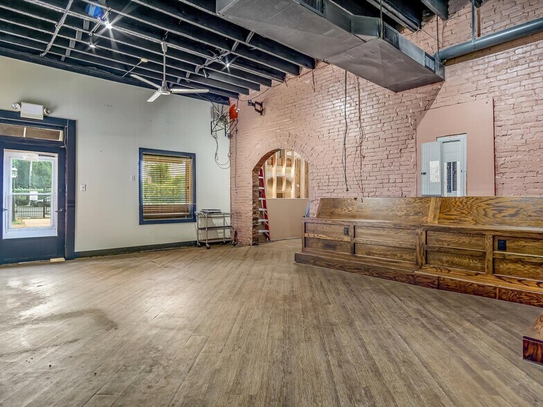 More Photos Of 1818 Sidney St, Saint Louis Specialty For Sale