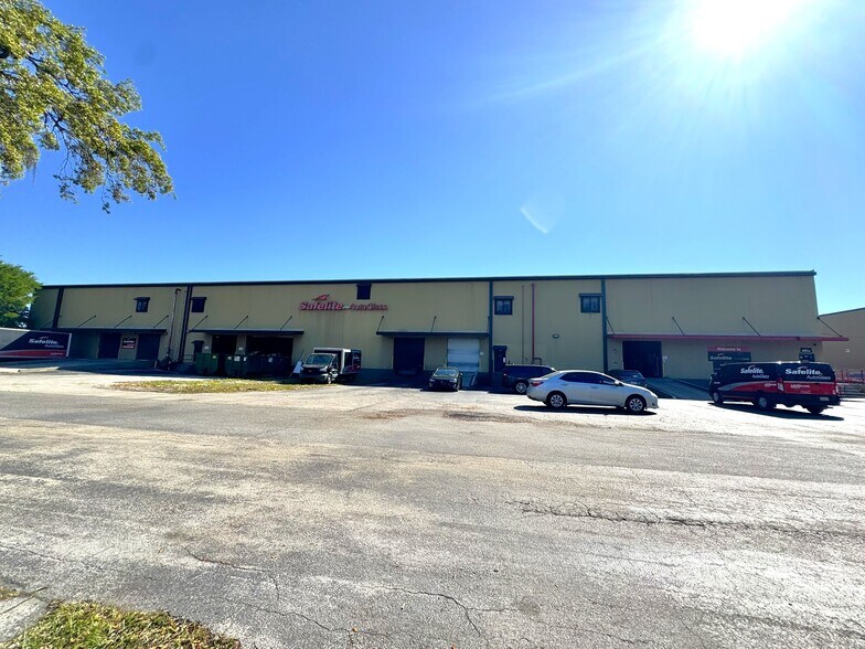 More Photos Of 3122 Shader Rd, Orlando Warehouse For Lease