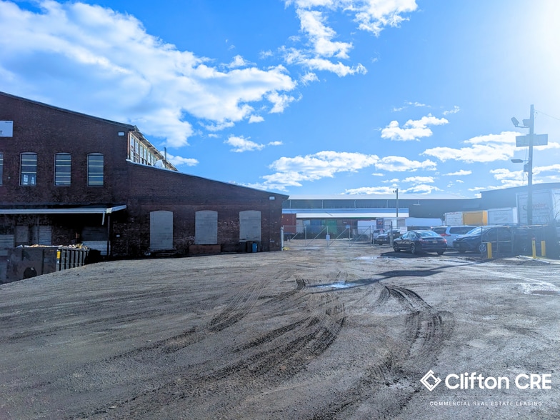More Photos Of 5 Slater Dr, Elizabeth Warehouse For Lease