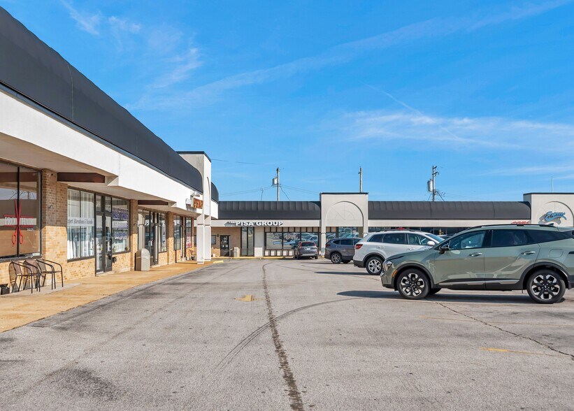 More Photos Of 3912-3942 Lemay Ferry Rd, Lemay Unknown For Lease