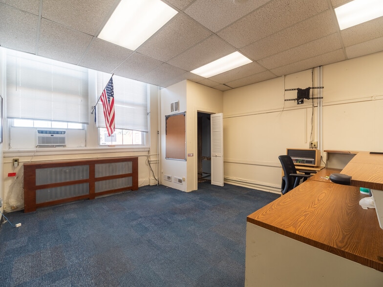 More Photos Of 18 Central Ave, Port Chester Schools For Lease