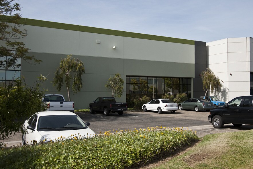 More Photos Of 1650 Beacon Pl, Oxnard Warehouse For Sale