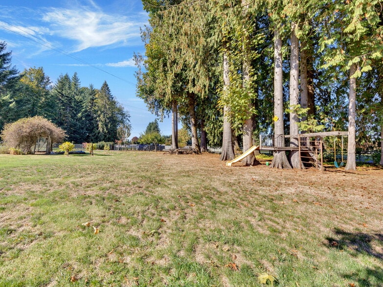 More Photos Of 44434 SE Coalman Rd, Sandy Light Manufacturing For Sale