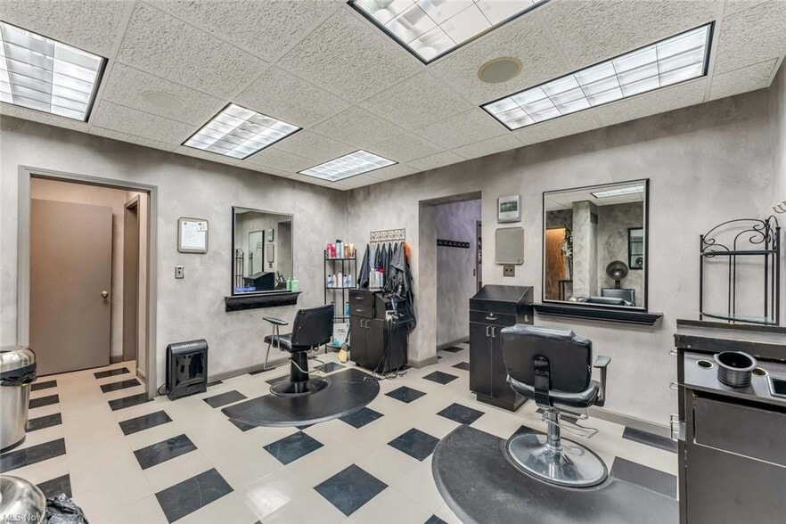 More Photos Of 112 Vine St, Wellington Storefront Retail Residential For Sale