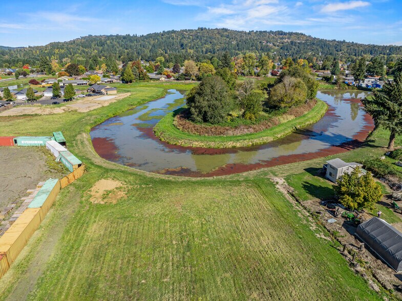 More Photos Of 4504 Ocean Beach Hwy, Longview General Retail For Sale