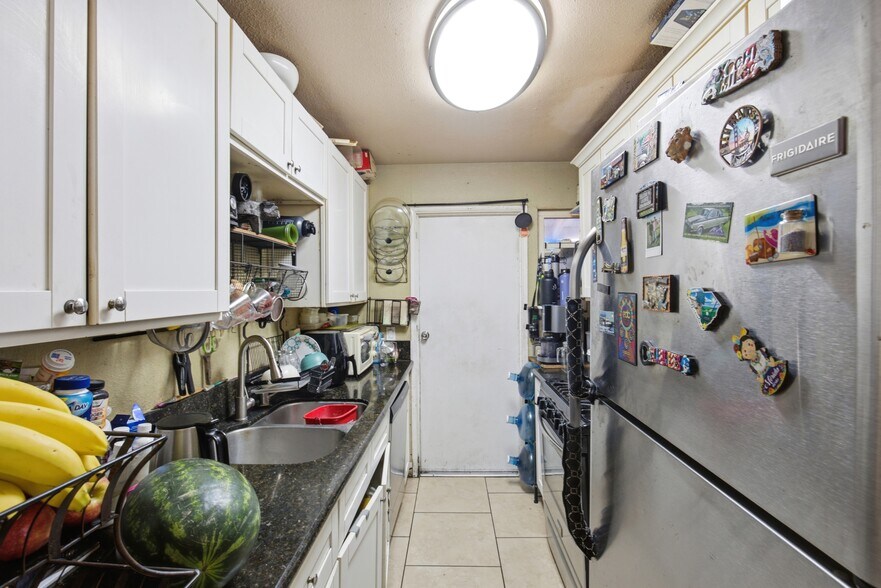 More Photos Of 4806 Guymon St, San Diego Apartments For Sale