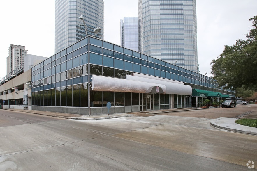 More Photos Of 1300 Post Oak Blvd, Houston Office For Lease