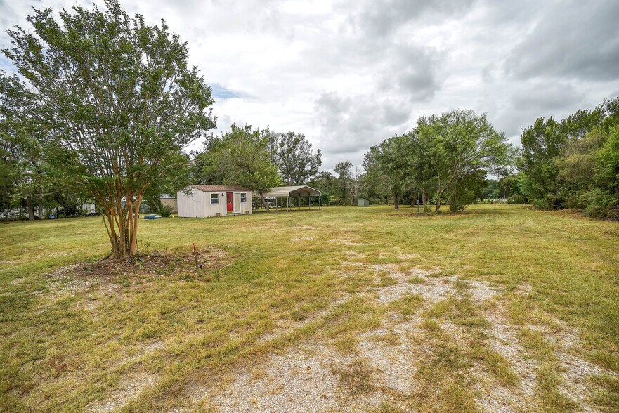 More Photos Of 901 Highway 21 W, Cedar Creek Land For Sale