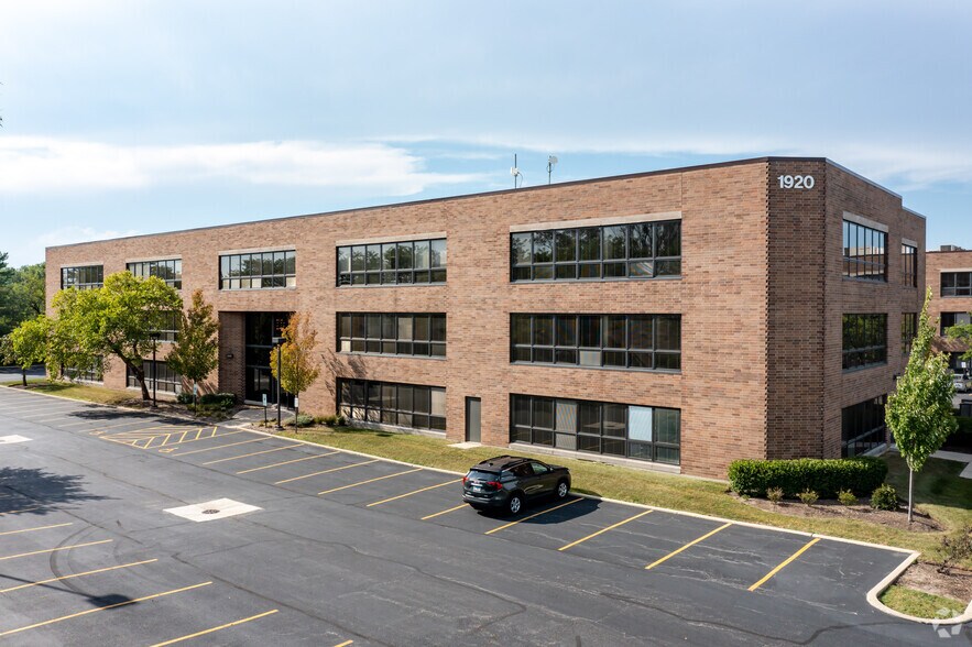 Primary Photo Of 1910-1920 S Highland Ave, Lombard Office For Lease