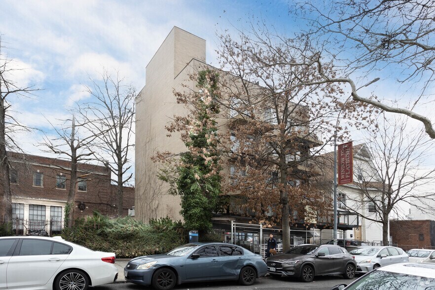 More Photos Of 145 Kenilworth Pl, Brooklyn Apartments For Sale