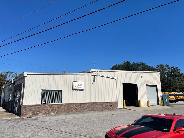 More Photos Of 4614 Rivers Ave, Charleston Service For Lease