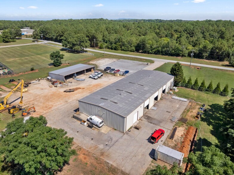 More Photos Of 673 Sandy Springs Rd, Piedmont Warehouse For Lease