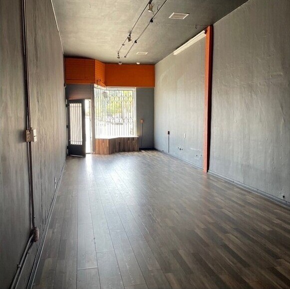 More Photos Of 6426 Lankershim Blvd, North Hollywood Storefront Retail Office For Lease