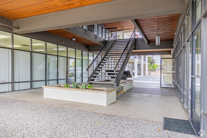 More Photos Of 438 E Katella Ave, Orange Office For Lease