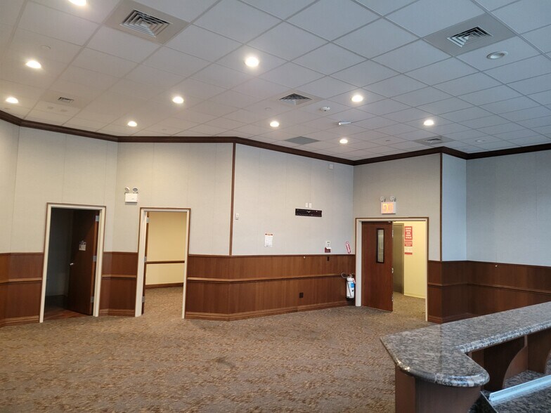 More Photos Of 324 W 125th St, New York Storefront For Lease