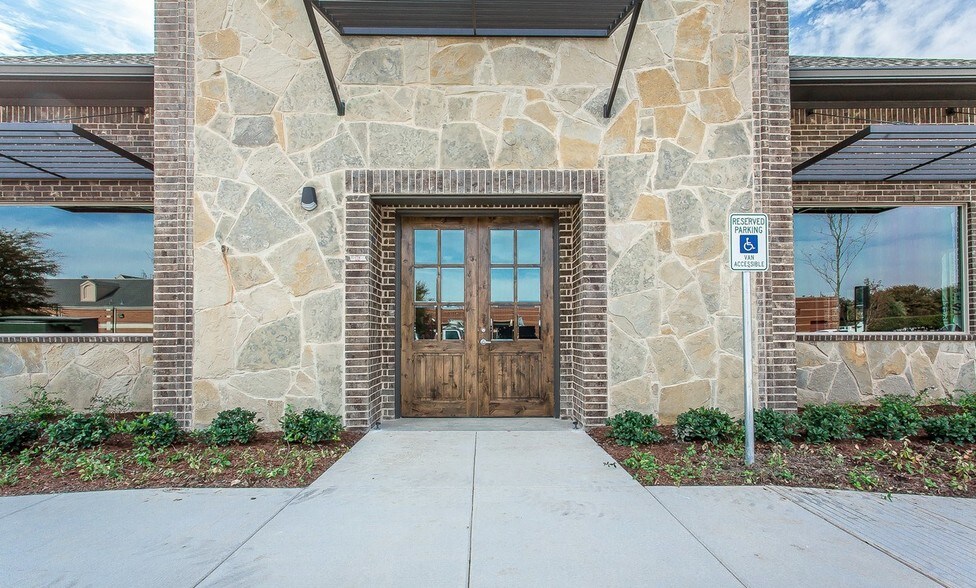 More Photos Of 3551 Eldorado Pky, McKinney Medical For Lease