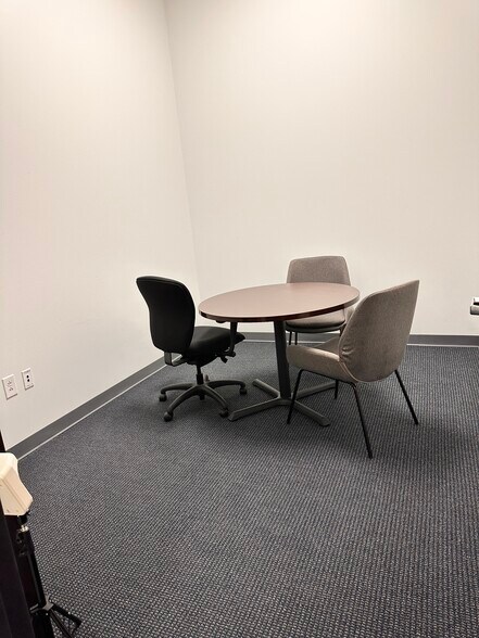 More Photos Of 5325 Seerley Rd, Indianapolis Distribution For Lease
