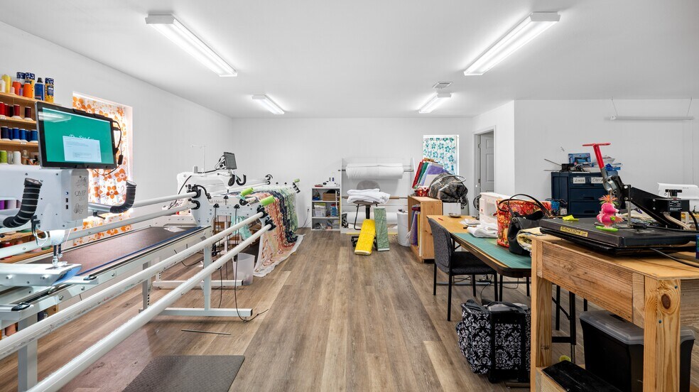 More Photos Of 4780 Live Oak Church Rd, Crestview Storefront Retail Office For Sale