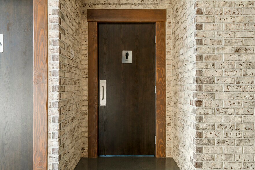 More Photos Of 19501 W 41st St, Sand Springs Specialty For Sale