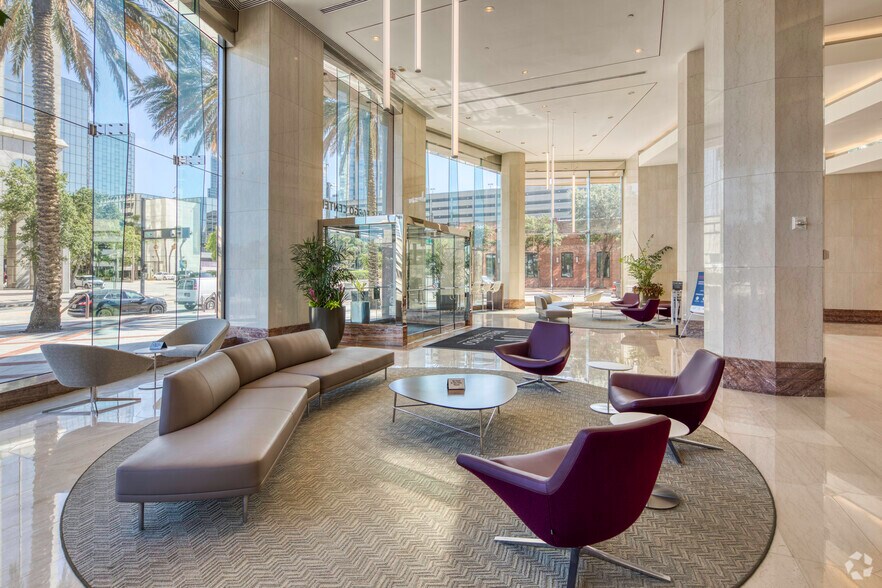 More Photos Of 100 S Ashley Dr, Tampa Office For Lease