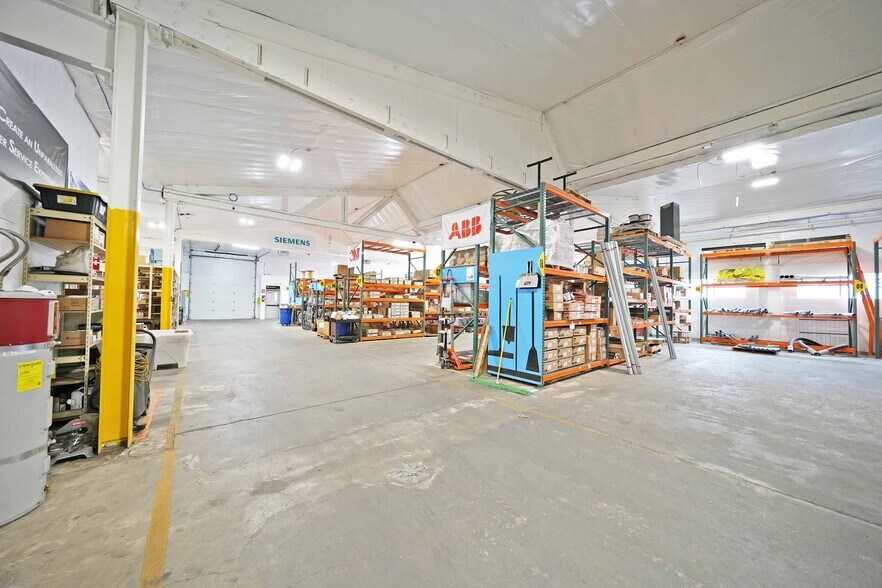 More Photos Of 215 N 3rd Ave, Yakima Office For Lease