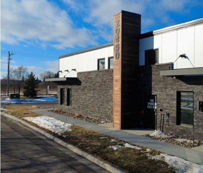 More Photos Of 20450 Kenrick Ave, Lakeville Freestanding For Sale