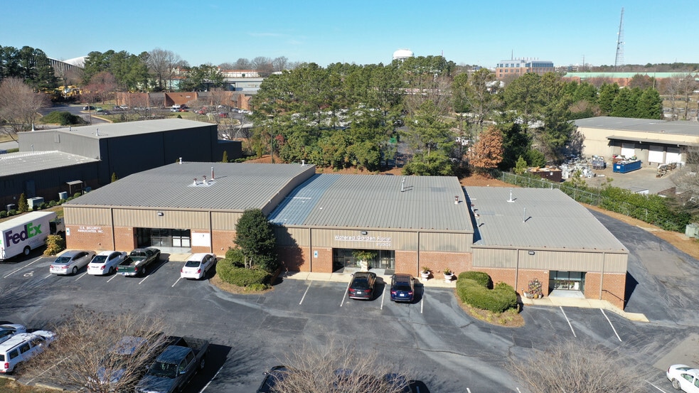 More Photos Of 526-534 Pylon Dr, Raleigh Light Distribution For Lease