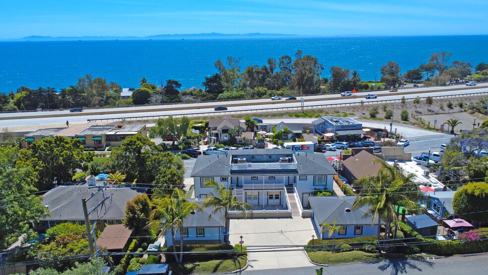 More Photos Of 2325 Varley St, Summerland General Retail For Sale