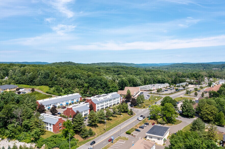 More Photos Of 246 Federal Rd, Brookfield Medical For Sale