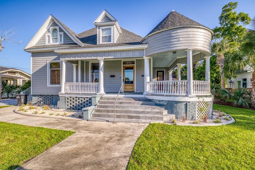 Primary Photo Of 656 Garden St, Pensacola Office For Sale