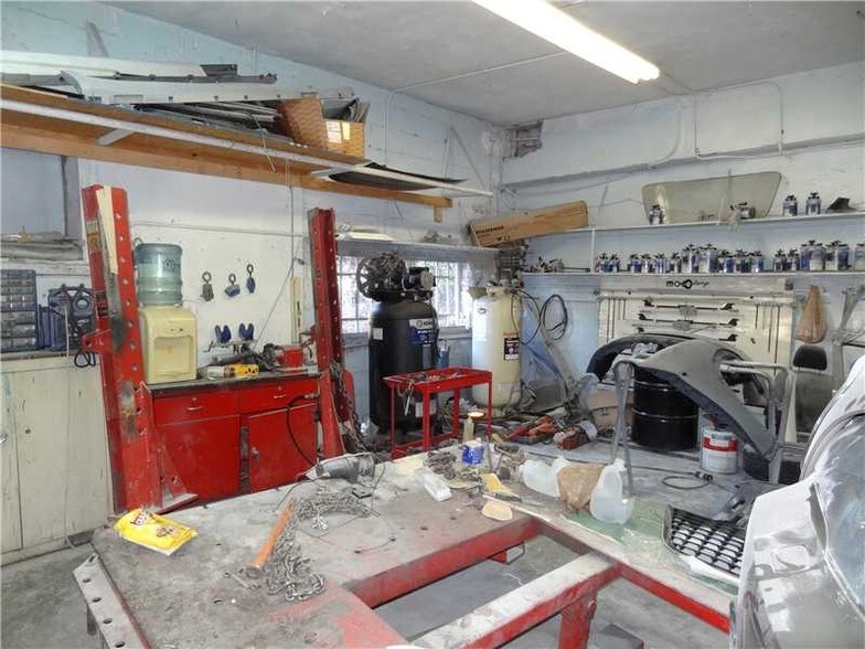 More Photos Of 540 S Dixie Hwy, Hollywood General Retail For Sale