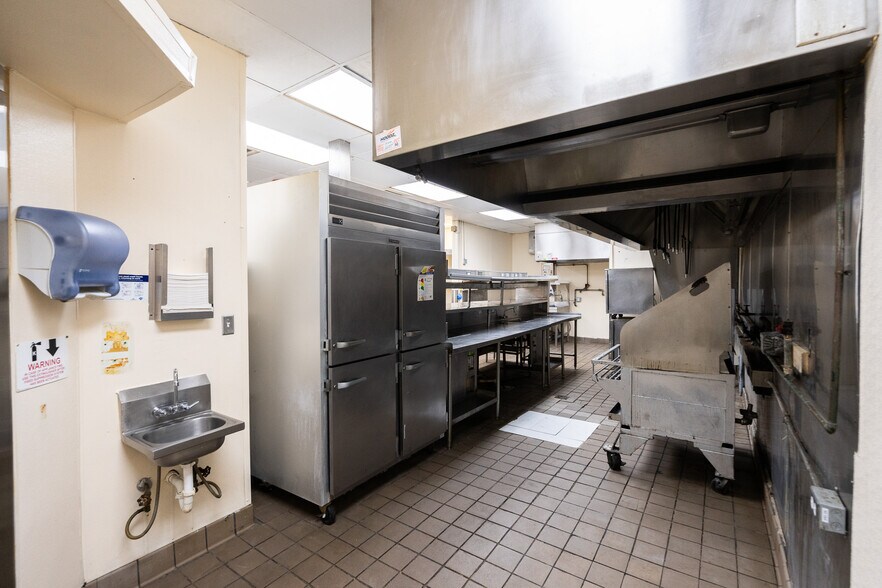 More Photos Of 3162 S Atlantic Ave, Daytona Beach Shores Restaurant For Lease