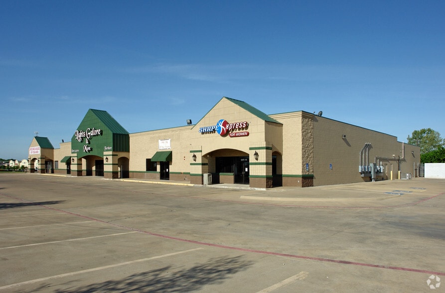 More Photos Of 1011 N Highway 77, Waxahachie Unknown For Lease