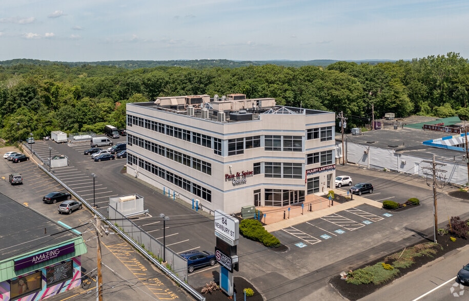 More Photos Of 84 Newbury St, Peabody Office For Lease