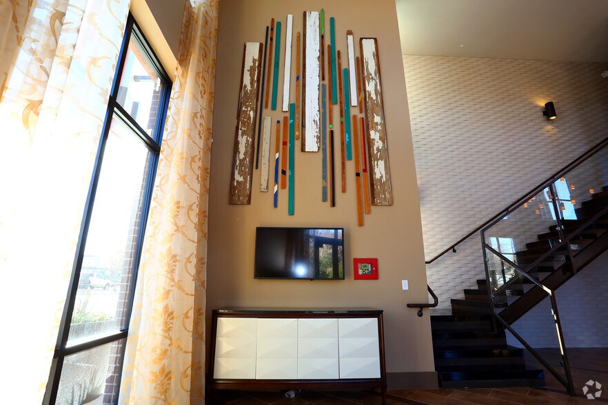 More Photos Of 1325 N Walker Ave, Oklahoma City Apartments For Lease